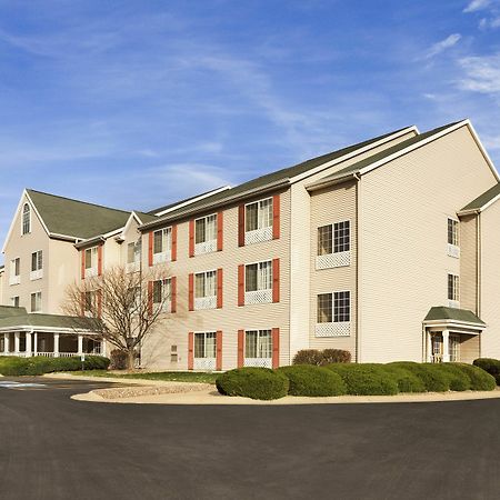 Country Inn & Suites By Radisson, Clinton, Ia Екстер'єр фото